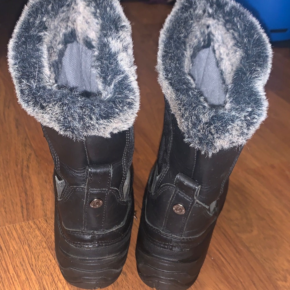 The North Face Black and Gray Winter Boots - Picture 5 of 6